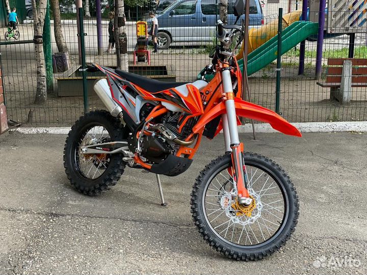 Мотоцикл Regulmoto Holeshot 300