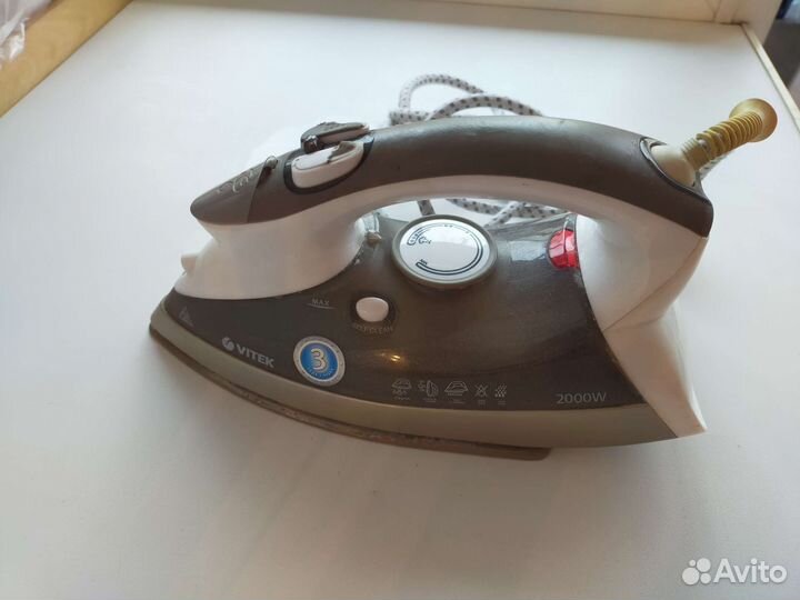 Утюг Vitek