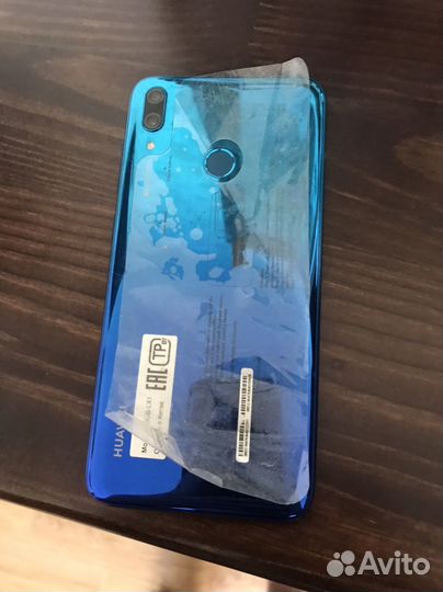 Телефон Huawei y7 2019