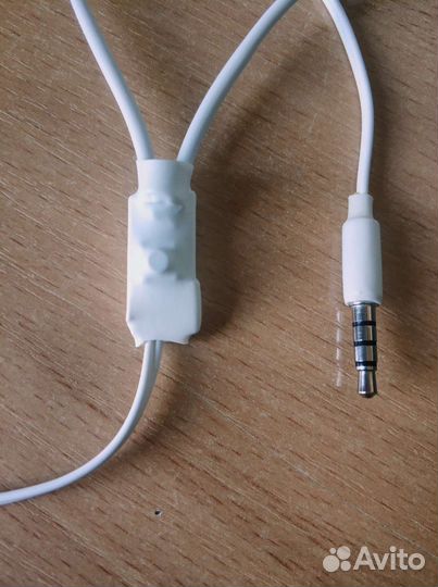 Микронаушник капсульный