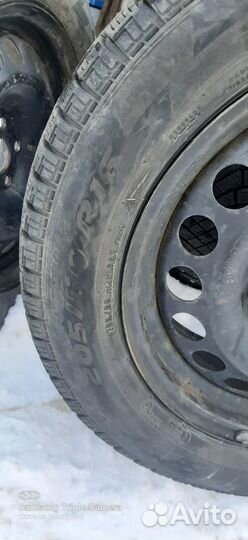 Pirelli Ice Zero 205/60 R16