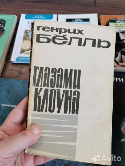 Книги, художественная литература все по 100 и 50