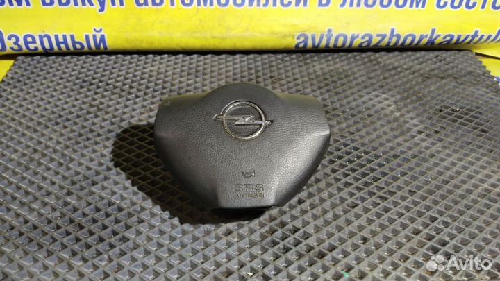 Подушка безопасности в рулевое колесо Opel Astra