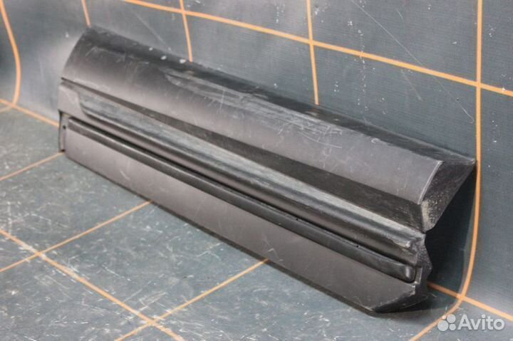 Накладка двери задней правой - Lexus RX 4