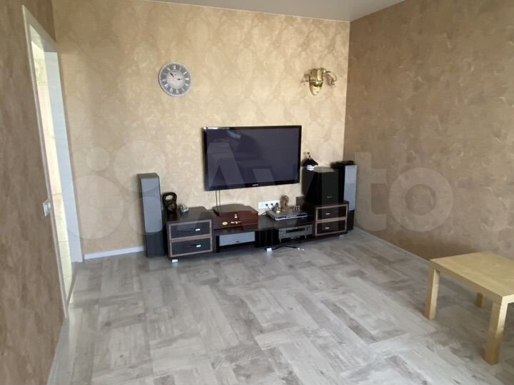 4-к. квартира, 85 м², 7/9 эт.