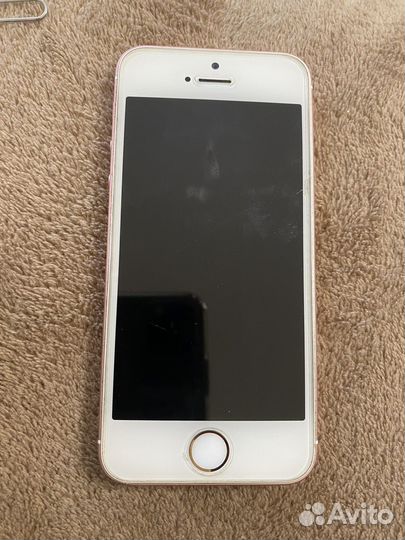 Телефон iPhone SE 32gb