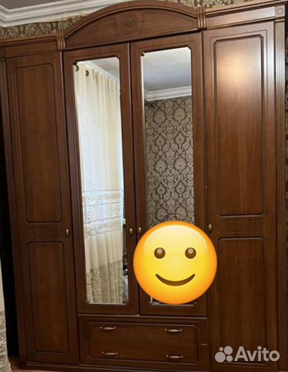 Спальный гарнитур