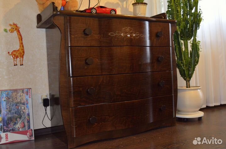 Кровать детская с комодом