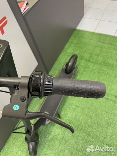 Электросамокат ninebot KickScooter