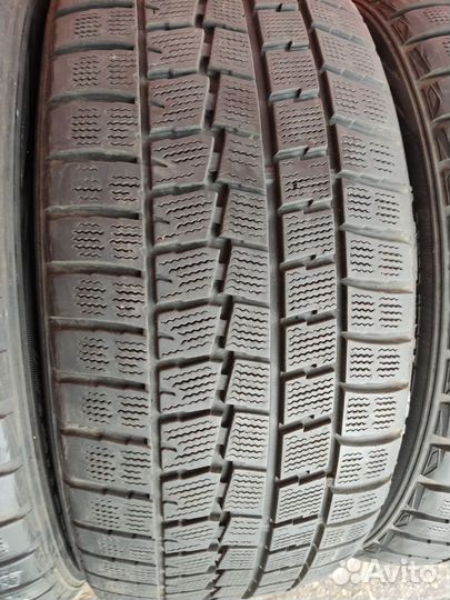 Dunlop Winter Maxx WM01 245/45 R19 и 275/40 R19 98T