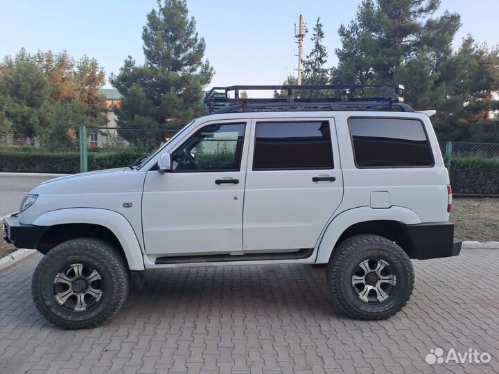 УАЗ Patriot 2.7 МТ, 2012, 123 210 км