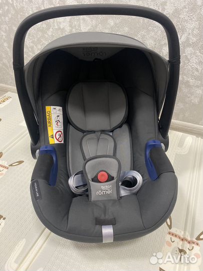 Продам автолюльку Britax Romer baby safe 3 i-size