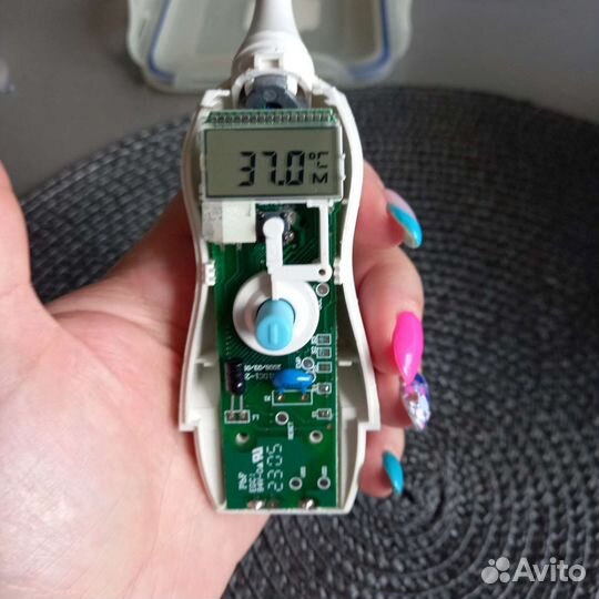 Инфракрасный термометр ушной неисправный