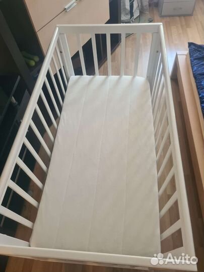 Детская кроватка