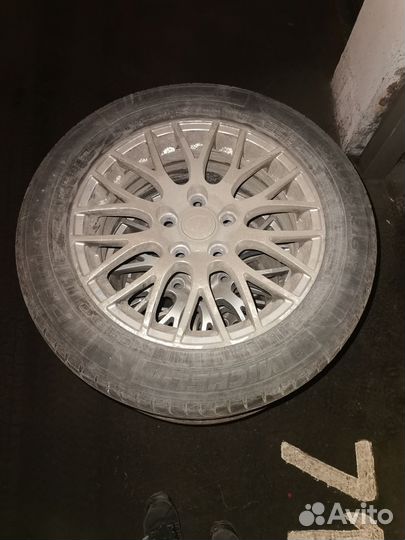 Michelin Primacy HP 215/55 R16 V
