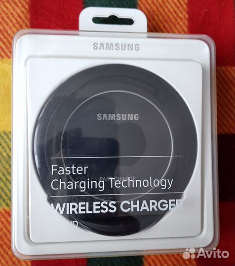 Беспроводная зарядка samsung EP-NG930bbrgru