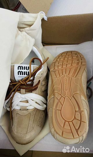 Кроссовки New Balance Miu Miu