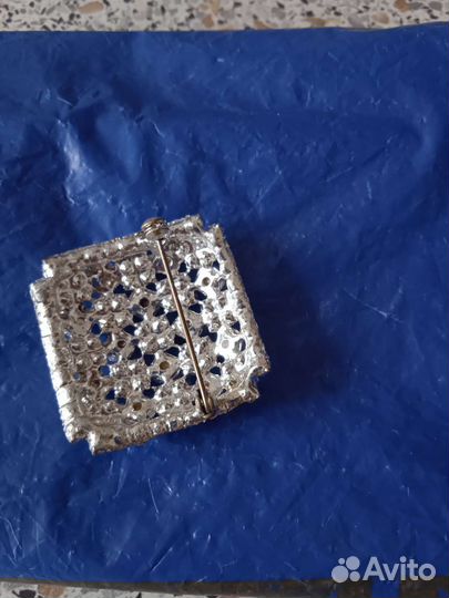 Винтажная брошь