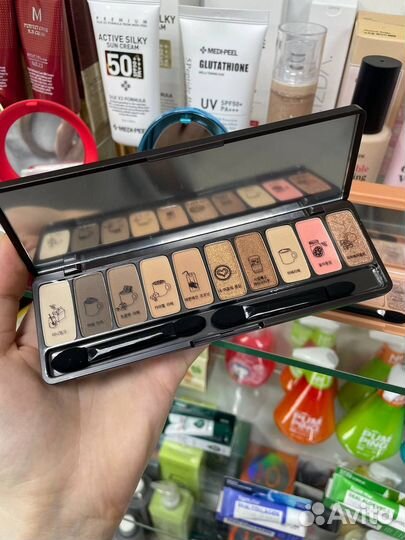 Палетка теней новая