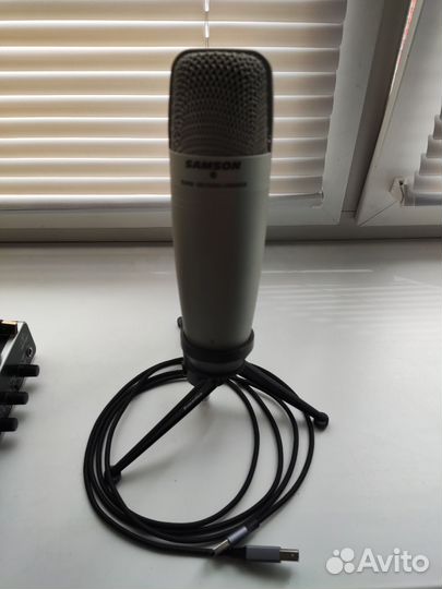 Студийный микрофон Samson C01U (+подставка)
