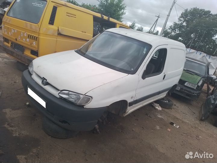 Радиатор охлаждения Peugeot Partner Berlingo M49