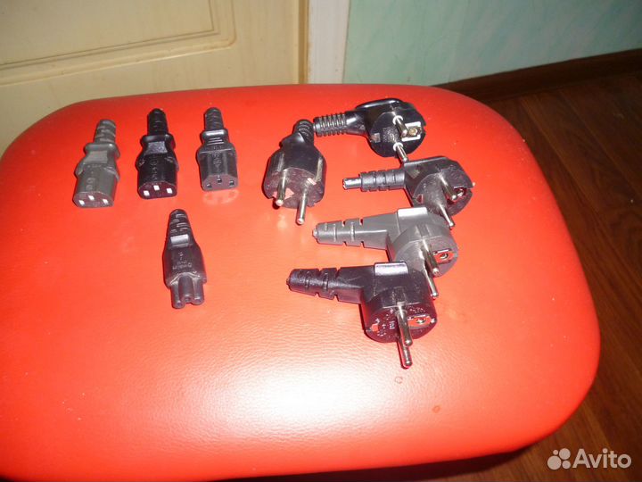 Вилка для шнуров и кабелей