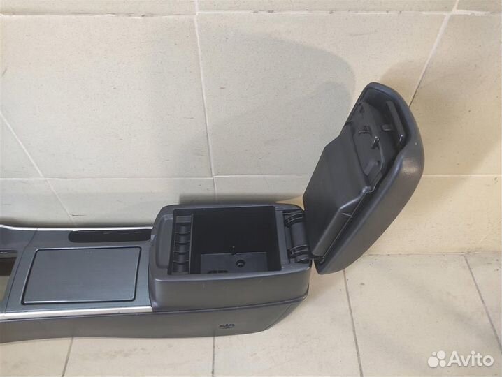 Консоль центральная с подлокотником Mazda 6 (GG)