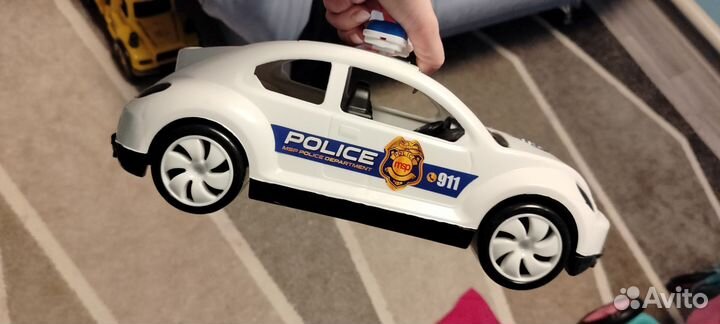 Полицейская машина
