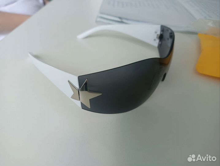 Солнцезащитные очки новые