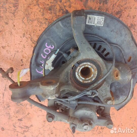 Ступица передняя правая Toyota Vitz KSP90 1KR-FE