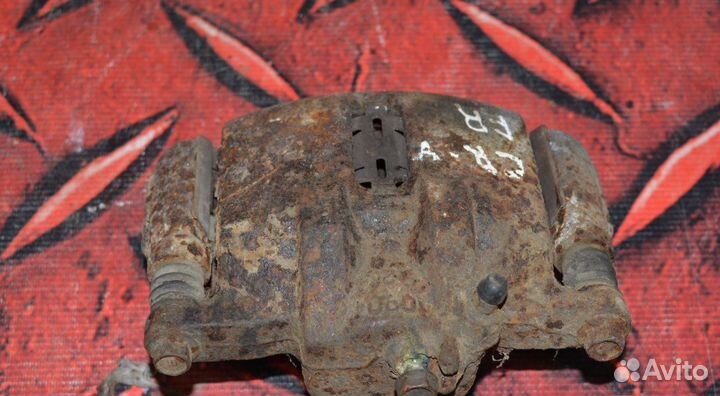 Цилиндр тормозной передний правый Honda CR-V RD1