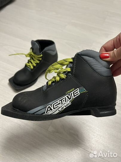 Лыжные ботинки