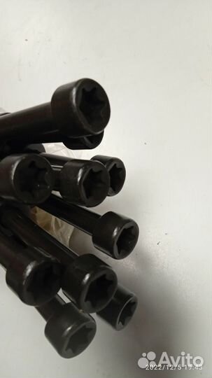 Комплект болтов гбц Opel 1.9 cdti