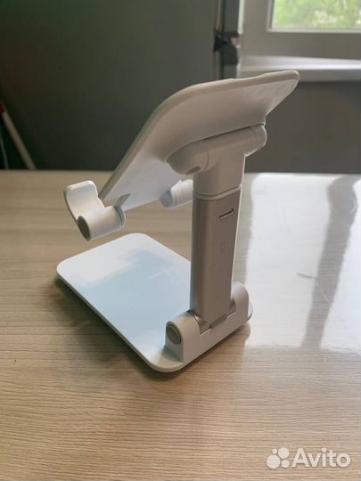 Держатель для телефона / Подставка для телефона на