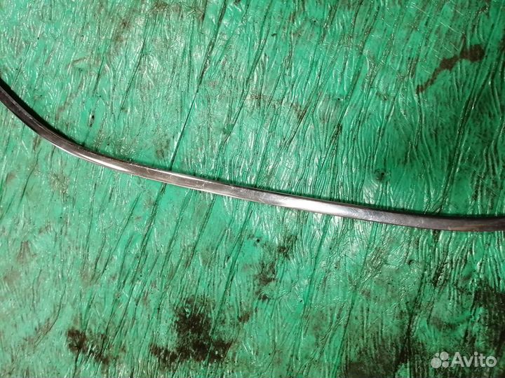 Молдинг двери задний правый Toyota Camry V50