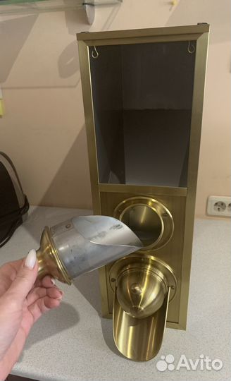 Контейнер -диспенсер для сипучих