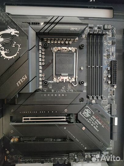 Материнская плата MSI Z790 Carbon WiFi