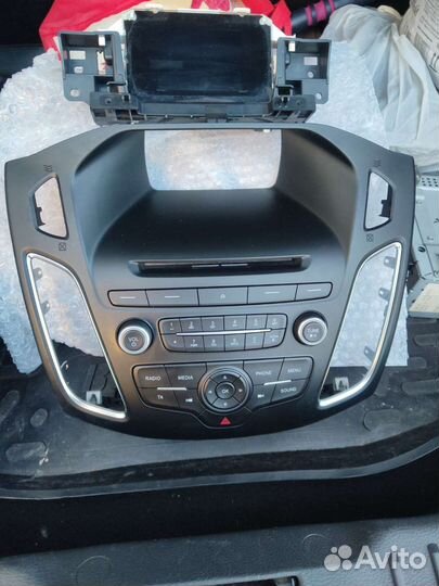 Штатная магнитола Sync Edition