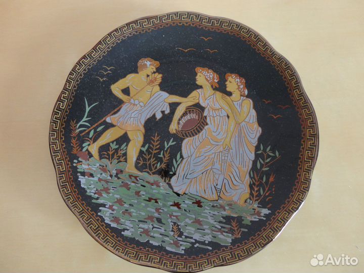 Фарфоровые чашки