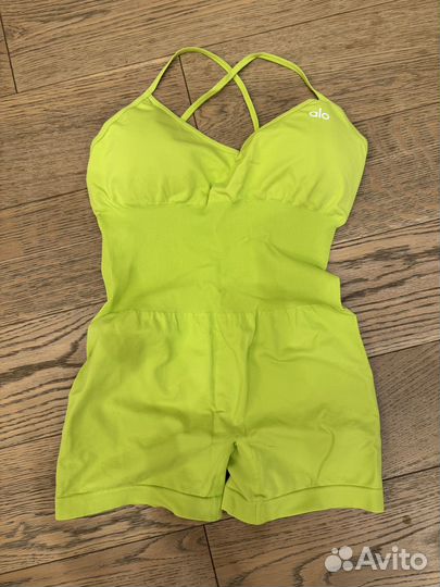 Комбинезон спортивный салатовый