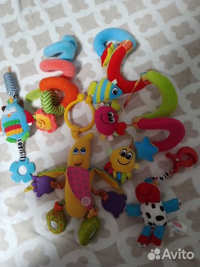 Погремушки, грызунки, очень много, цены разные