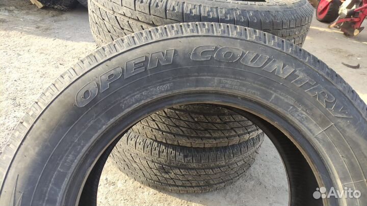 Toyo Open Country H/T 225/65 R17 102