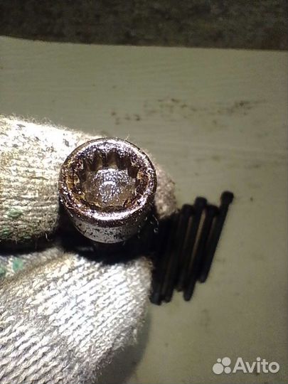 Болт гбц Audi, Volkswagen ADR 1,8