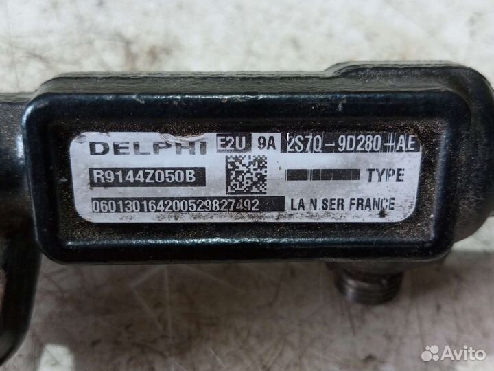 Топливная рампа Ford Mondeo 3