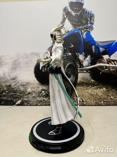 Ulquiorra cifer статуя