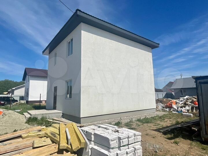 Коттедж 100 м² на участке 5 сот.