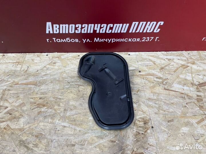 Заглушка двери задняя левая Volkswagen Polo