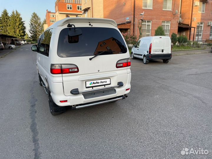 Mitsubishi Delica 3.0 AT, 2005, 200 000 км