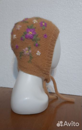 Чепчик с вышивкой