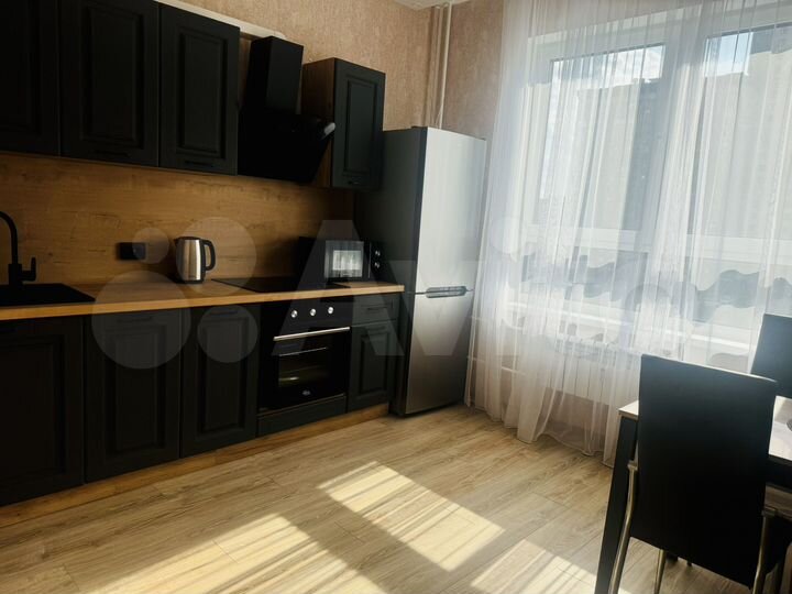 2-к. квартира, 60 м², 5/17 эт.